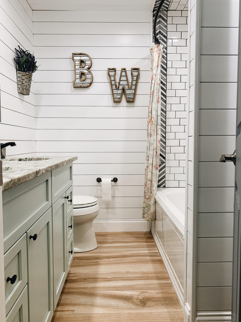 Farmhouse Bath: Shiplap